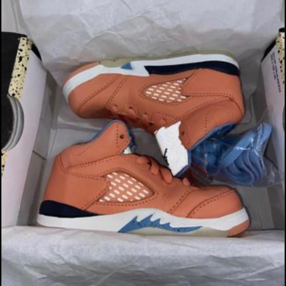 Jordan’s 5 Retros DJ Khaled 7c